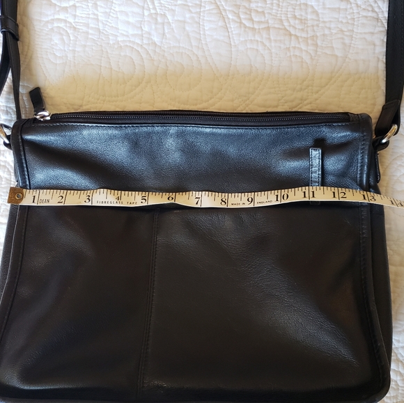 Derek Alexander Leather Central Park Crossbody. - Picture 7 of 13